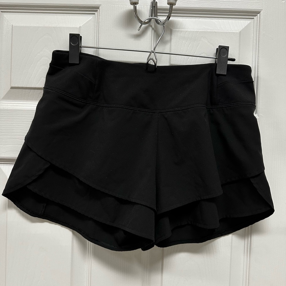 Carrie Underwood athletic shorts
